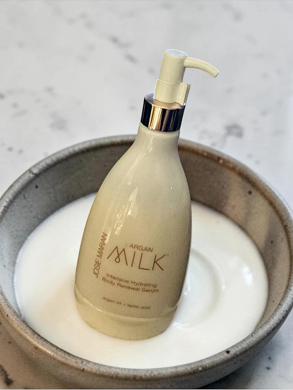 Josie  Aran Milk Intensive Hydrating Body Renewal Serum 🥛 Peppermint Bark